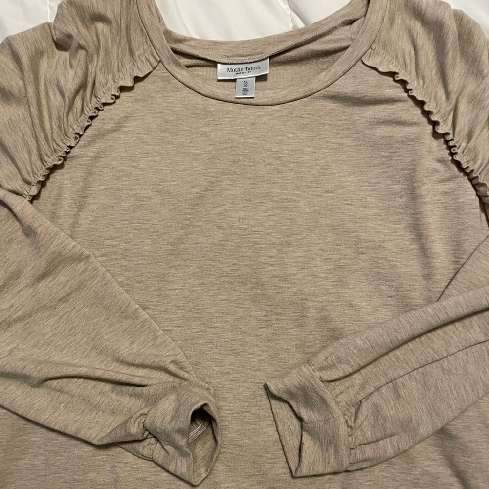 Motherhood Maternity XL tan sweater with front detail
